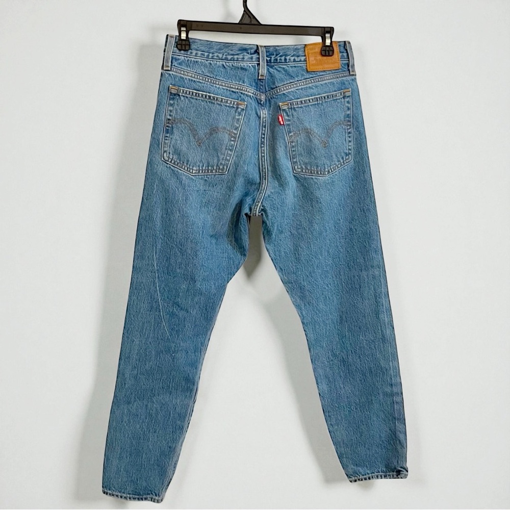 Levi's Wedgie Icon Ankle Medium Blue High-Rise Distressed Jeans - Picture 2 of 15